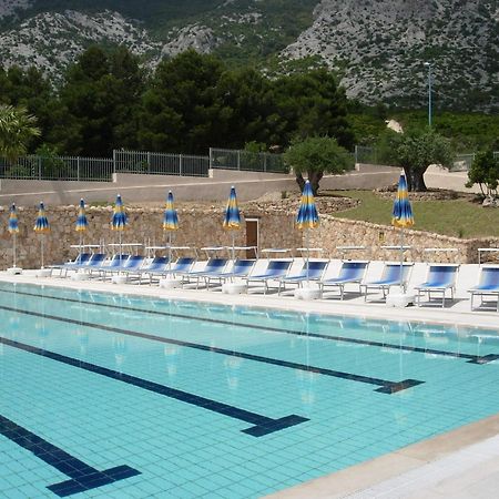 Hotel Brancamaria Cala Gonone Eksteriør bilde